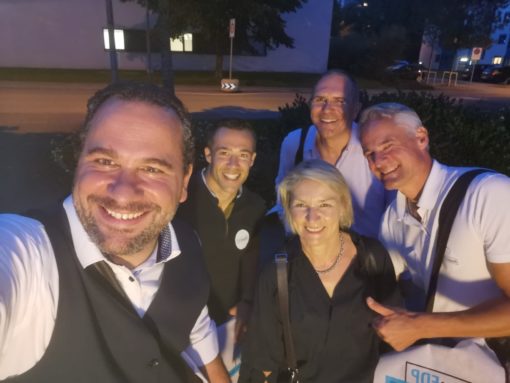 8881b53f-61b3-42b7-b13e-585c0f5f6847