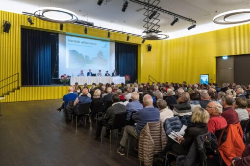 Steinhausen_gemeindeversammlung